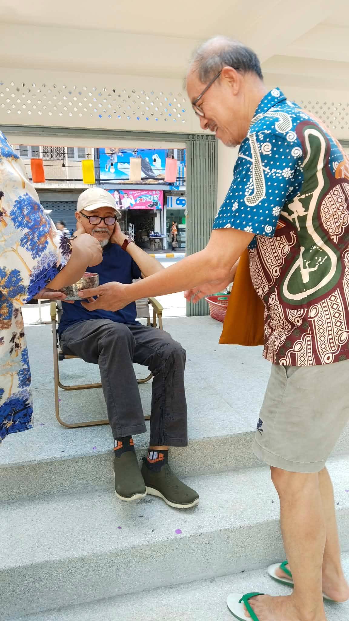 20260413_7 เฮ้ยยยย มีคนใหญ่มา  WhenTheSeniorCome