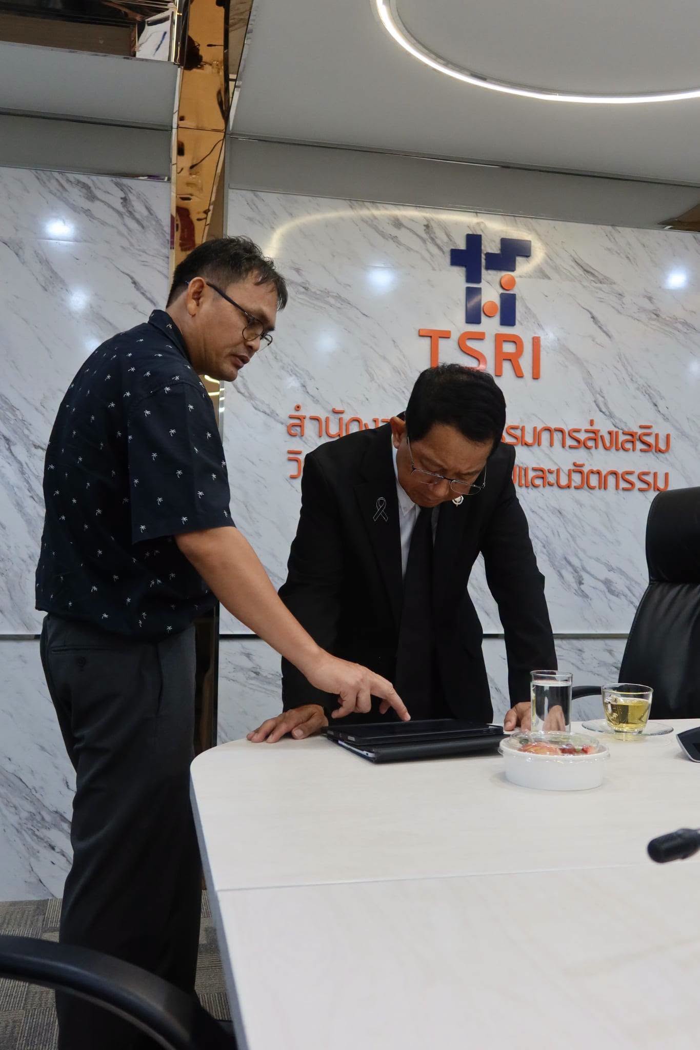2206072