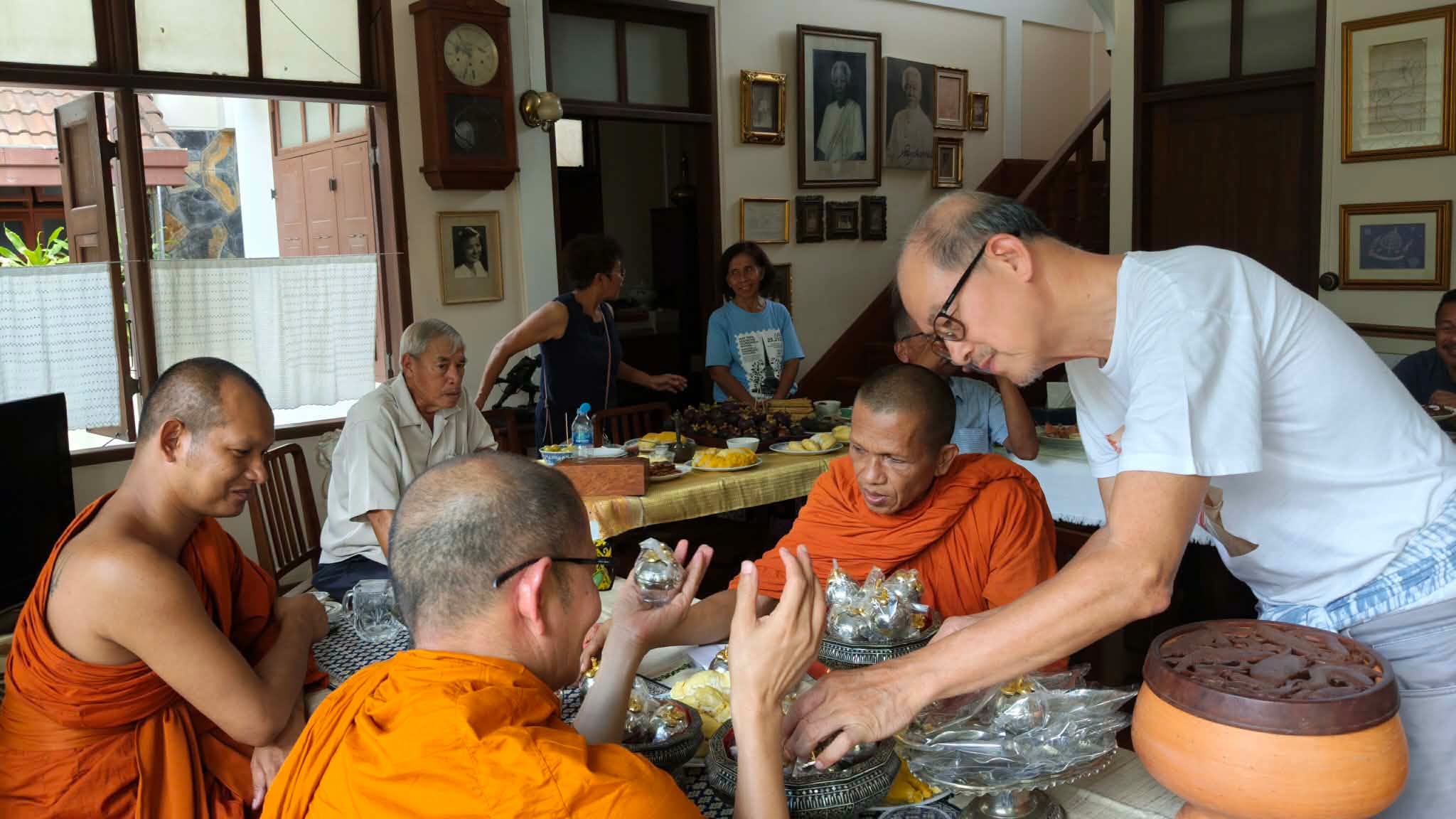 1109012